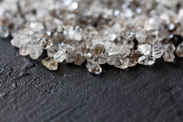 Town council accuses mining giant of rent arrears Town council accuses mining giant of rent arrears