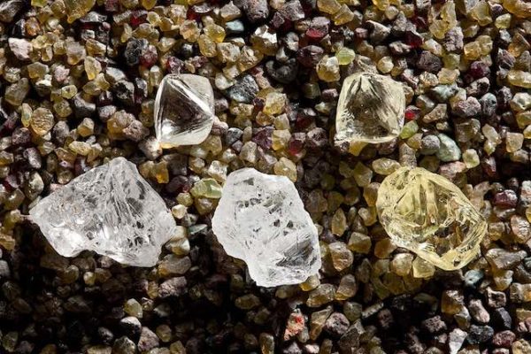Four diamonds recovered at Thorny River in South Africa