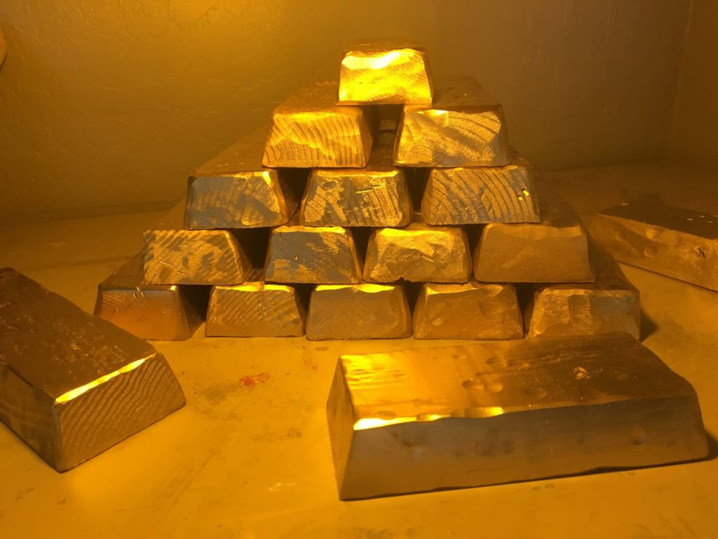 Egypt passes 10 draft laws on gold exploration, traffic