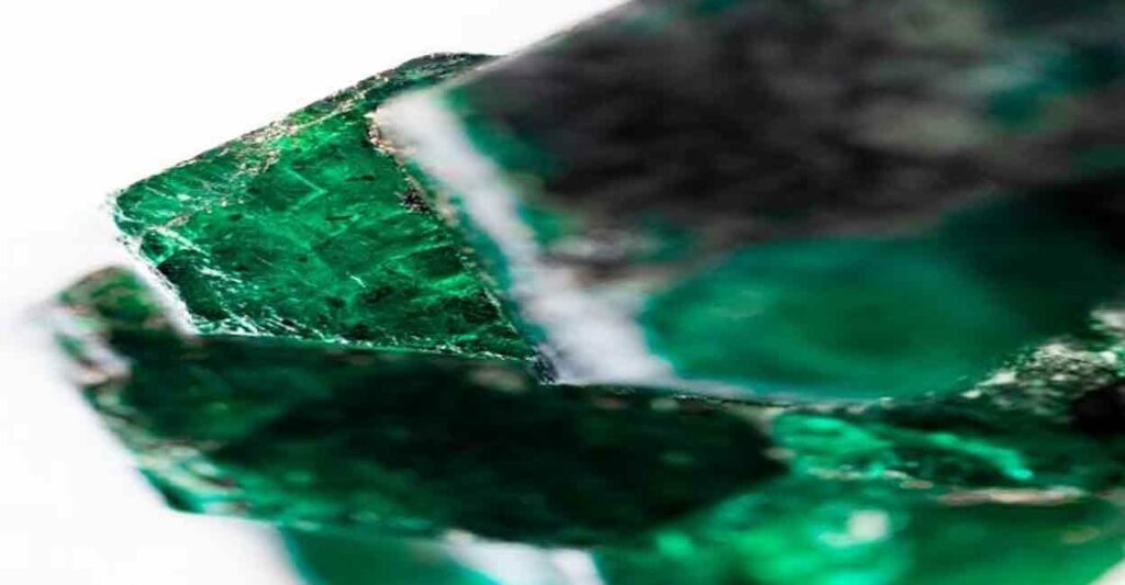 Largest emerald discovered in Zambian mine