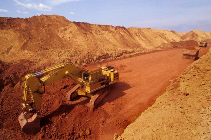 CREC 5, Sonamines ink deal for bauxite development in Cameroon