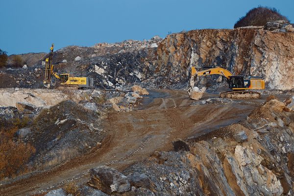Nigeria, Swiss firm sign pact on metal, gold mining development