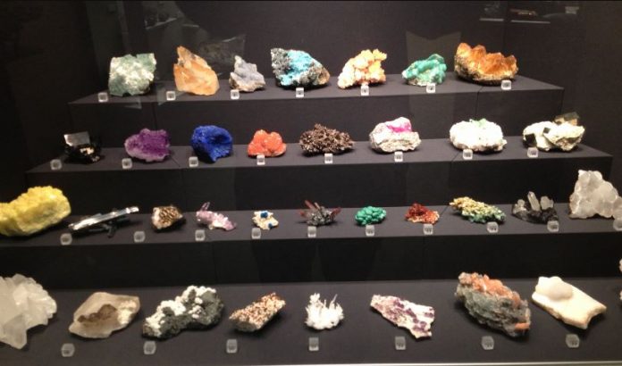Zimbabwe warned against mortgaging country’s mineral resources