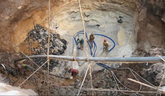 Small-scale miners in Zimbabwe cry foul over ‘exorbitant’ taxes Small-scale miners in Zimbabwe cry foul over ‘exorbitant’ taxes