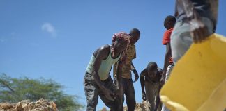 Zimbabwe to formalise artisanal mining